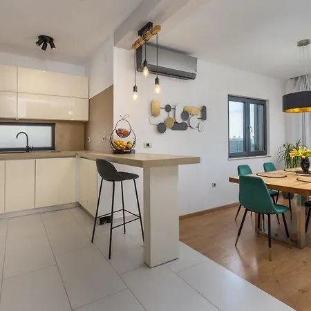 Lux Eol * Makarska