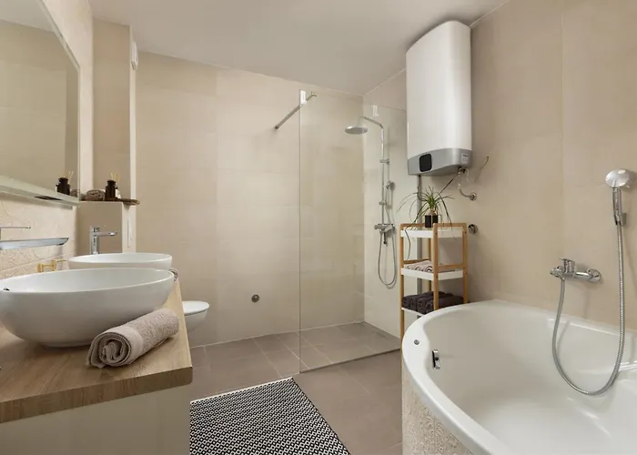 Lux Eol Apartment *